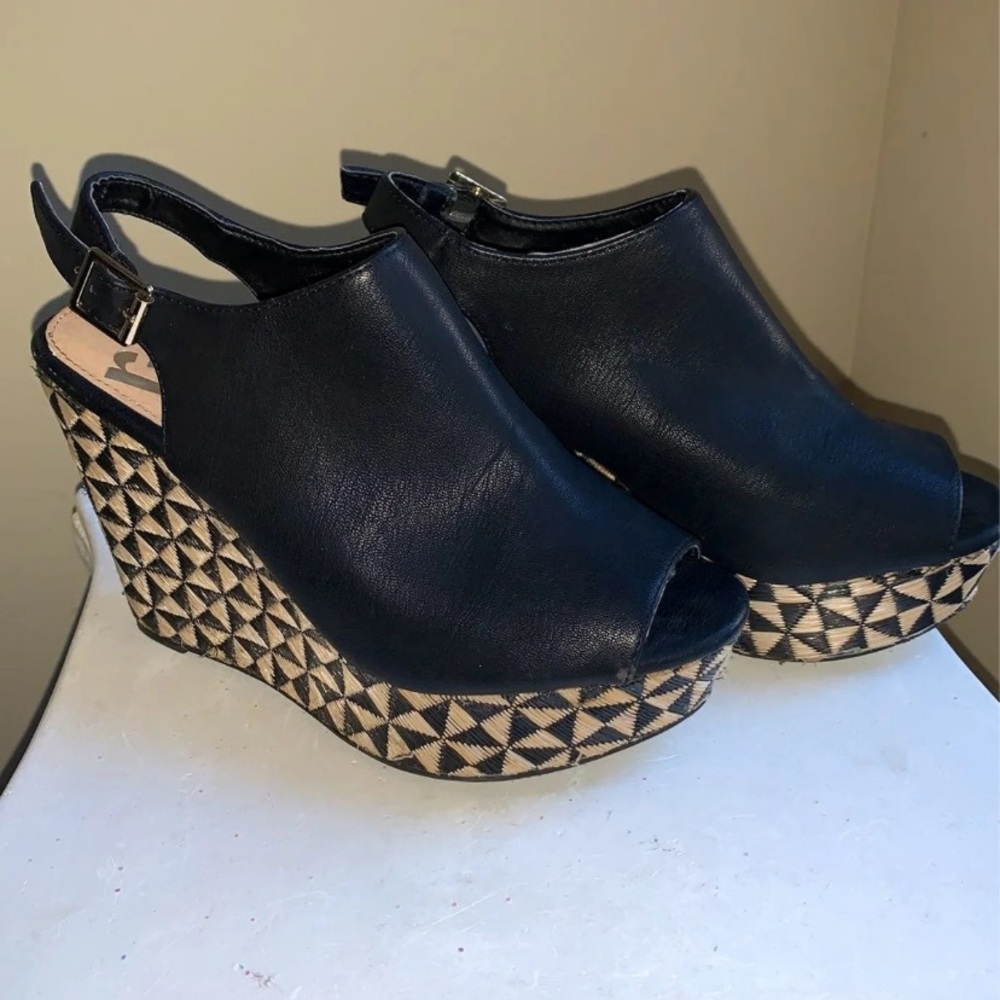 Report Brand Wedge Heels 👠
